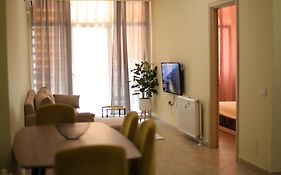 Pleasant Apartment With Free Dedicated Parking In Komuna E Parisit